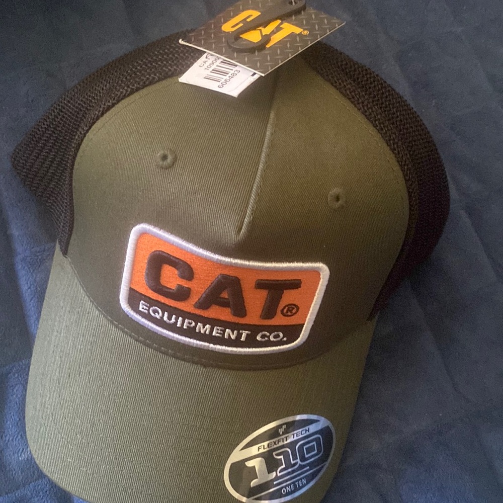 Car equipment Co.   Hat